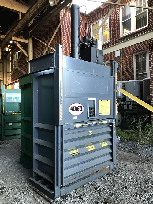 8813 5 AirBorn SD160 7in Cyl 20HP Vertical Downstroke Baler