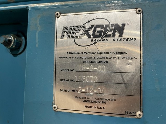 9049 Nexgen TR 8 40 2 ram baler nameplate